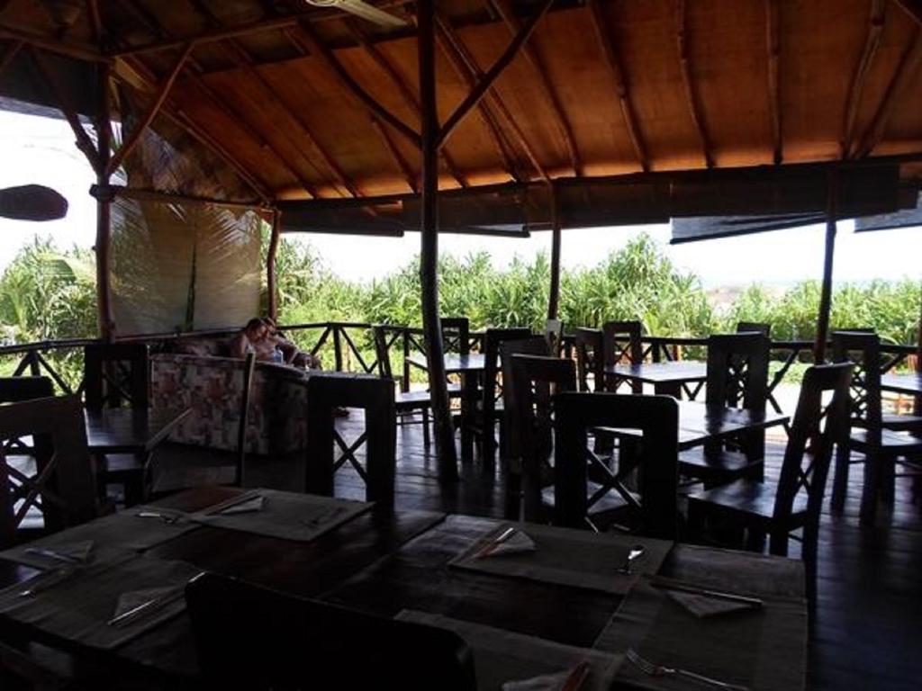 Kirinda Beach Resort, Yala Buitenkant foto