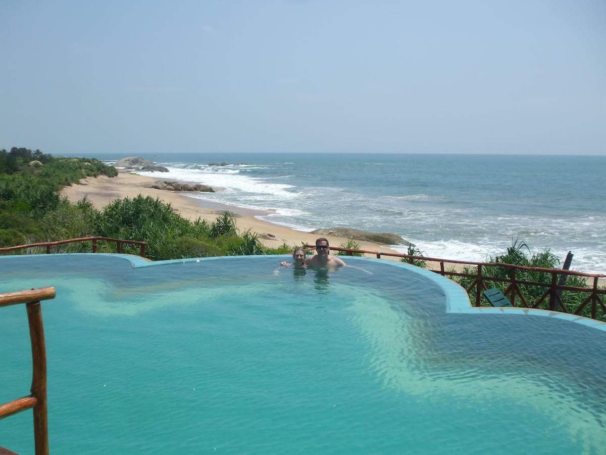 Kirinda Beach Resort, Yala Buitenkant foto
