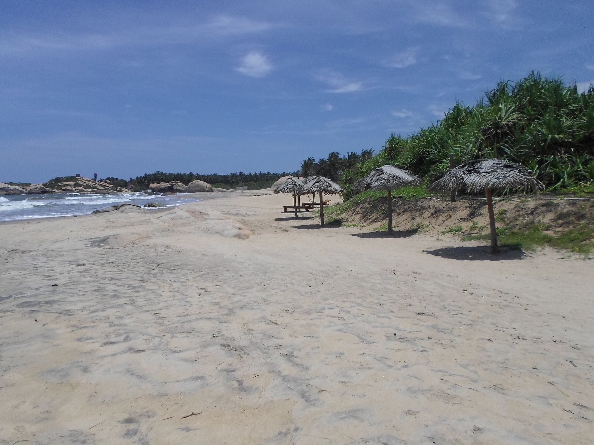 Kirinda Beach Resort, Yala Buitenkant foto