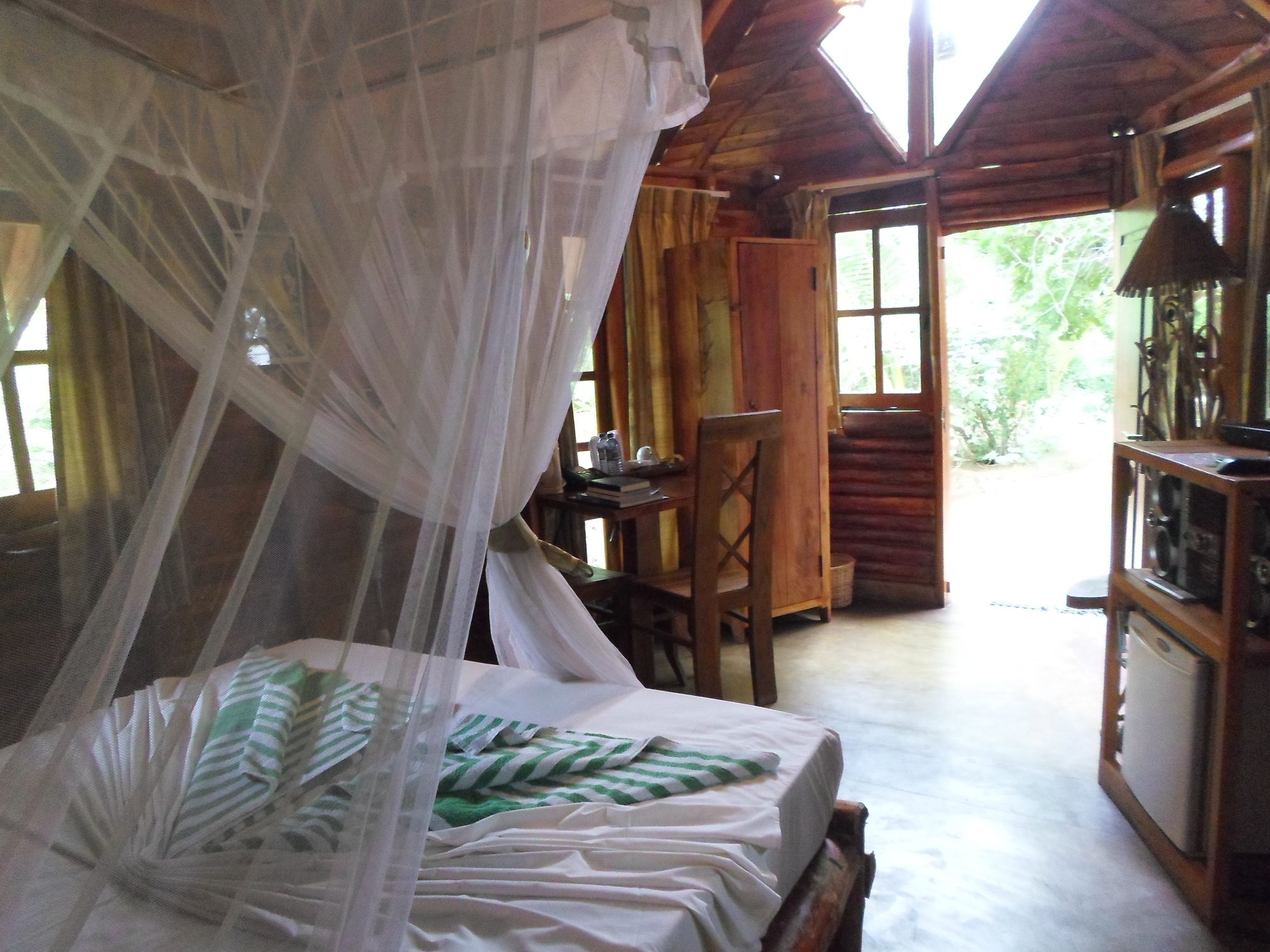 Kirinda Beach Resort, Yala Buitenkant foto